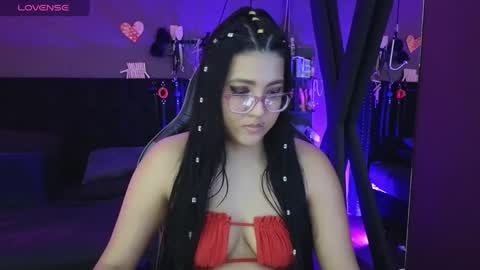 Snapshot of freya_aspen chatting on March 3, 5:39 pm online show from March 3, 5:39 pm