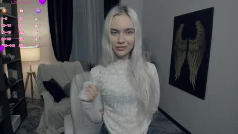 Freya online show from February 7, 7:39 pm