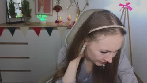 Snapshot of freya_nilsson chatting on December 24, 3:58 pm Freya online show from December 24, 3:58 pm