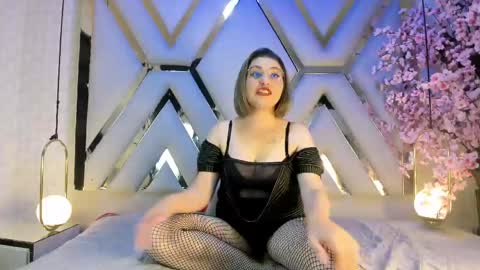  Freya Starling  online show from May 28, 12:13 pm