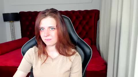 FreyaVeys online show from June 25, 5:23 am