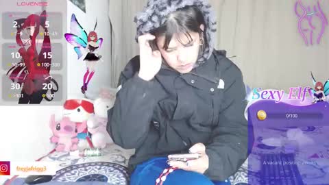 Snapshot of freyjagoddes34 chatting on February 26, 12:05 am goddesfreyja34 online show from February 26, 12:05 am