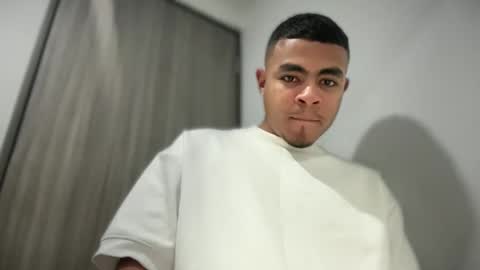 Snapshot of freyva_ chatting on January 23, 3:37 am freyva_ online show from January 23, 3:37 am