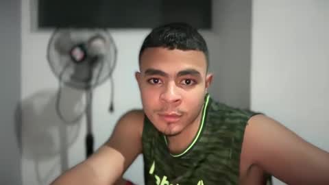 Snapshot of freyva_ chatting on January 29, 12:22 am freyva_ online show from January 29, 12:22 am