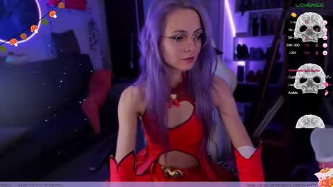 Snapshot of frida_fortune chatting on October 30, 12:12 am Frida A boost to fortune for the one who gives a thumbs up and a bonus lucky for those who support me by joining the fanclub online show from October 30, 12:12 am