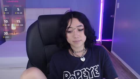 frida_lassi_ online show from December 3, 2:38 pm