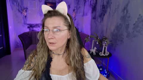 Snapshot of fridatander chatting on December 28, 4:52 pm Frida Tander online show from December 28, 4:52 pm