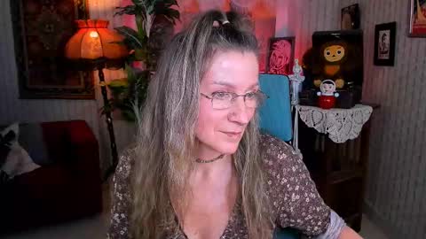 Snapshot of fridatander chatting on February 14, 12:03 pm Frida Tander online show from February 14, 12:03 pm