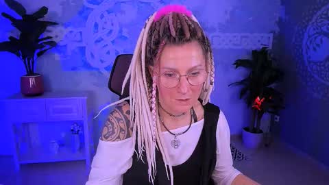 Frida Tander online show from February 20, 7:43 am