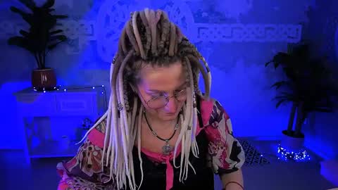 Frida Tander online show from April 10, 5:34 am