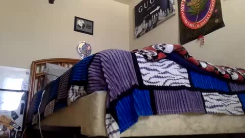 Snapshot of fromthabac chatting on June 2, 6:32 pm fromthabac online show from June 2, 6:32 pm