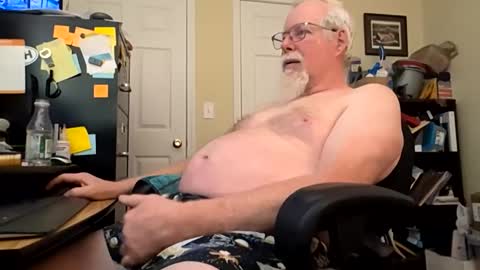 Snapshot of frostygoat chatting on February 18, 2:13 pm frostygoat online show from February 18, 2:13 pm