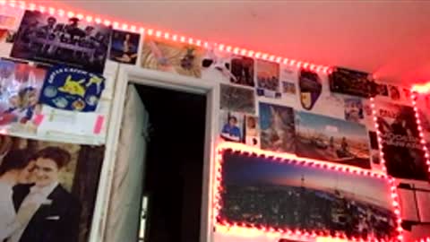 Snapshot of frozen232 chatting on March 20, 3:44 am Fabian online show from March 20, 3:44 am