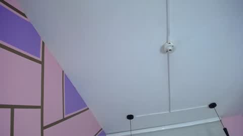 frreeya online show from December 11, 3:13 am