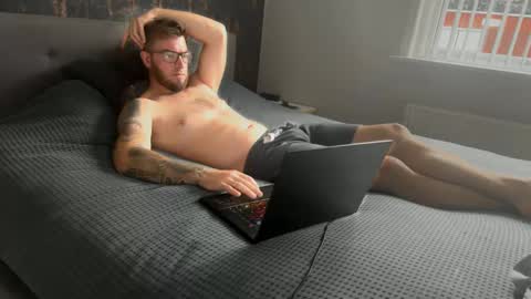 Snapshot of fryko94 chatting on September 21, 9:11 am fryko94 online show from September 21, 9:11 am