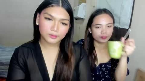 Snapshot of fuchsia_love chatting on October 5, 9:24 pm HI IM RONA DONT FORGET GIVE ME THUMBS UP AND JOIN TO MY FANCLUB online show from October 5, 9:24 pm