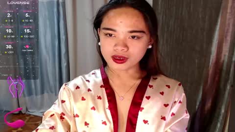 Snapshot of fuchsia_love chatting on October 11, 6:17 pm HI IM RONA DONT FORGET GIVE ME THUMBS UP AND JOIN TO MY FANCLUB online show from October 11, 6:17 pm