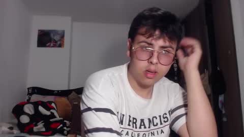 uwu online show from November 19, 8:53 pm