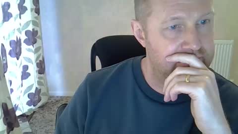 Snapshot of fuck_buddy_uk chatting on February 25, 1:54 pm Fuck Buddy UK online show from February 25, 1:54 pm