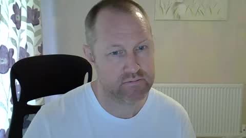 Snapshot of fuck_buddy_uk chatting on March 2, 9:49 am Fuck Buddy UK online show from March 2, 9:49 am