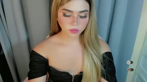 Snapshot of fuckdoll_rain chatting on March 26, 9:20 pm R A I N M O R A L E S G M A I L . C O M online show from March 26, 9:20 pm