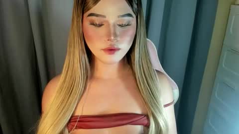Snapshot of fuckdoll_rain chatting on April 29, 8:37 pm R A I N M O R A L E S G M A I L . C O M online show from April 29, 8:37 pm