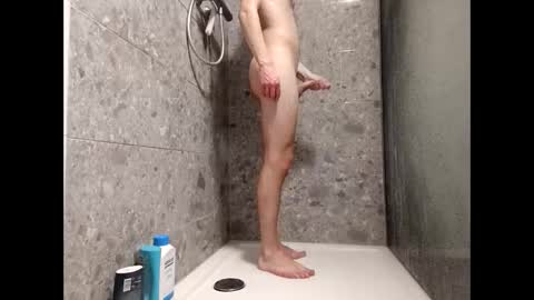 Snapshot of fuckdutchy1998 chatting on February 13, 8:27 pm fuckdutchy1998 online show from February 13, 8:27 pm