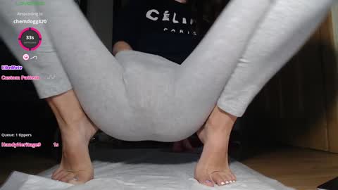 Snapshot of fuckingalice chatting on September 20, 3:51 am fuckingalice online show from September 20, 3:51 am