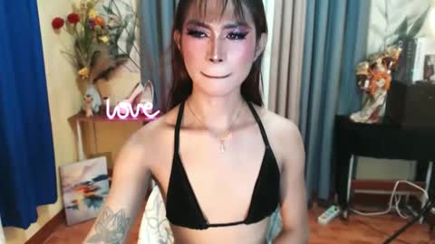 Snapshot of fuckingtransangel chatting on June 8, 10:15 am ANGELICA FOX online show from June 8, 10:15 am