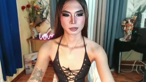 Snapshot of fuckingtransangel chatting on June 12, 2:32 am ANGELICA FOX online show from June 12, 2:32 am