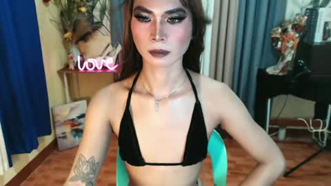 Snapshot of fuckingtransangel chatting on June 21, 2:14 am ANGELICA FOX online show from June 21, 2:14 am