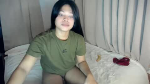 Snapshot of fuckme4everx chatting on May 15, 4:52 am Bunny online show from May 15, 4:52 am