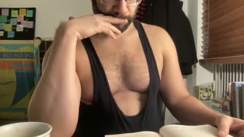 Snapshot of fuckyeahcoach chatting on February 11, 8:30 am Muscle Bear Jock in Training online show from February 11, 8:30 am