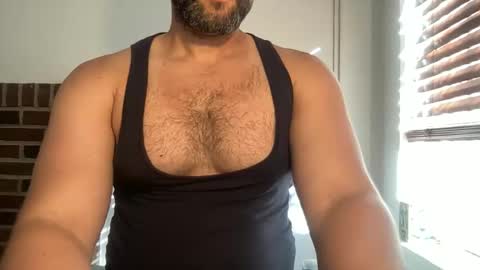Snapshot of fuckyeahcoach chatting on April 11, 12:42 pm Muscle Bear Jock in Training online show from April 11, 12:42 pm