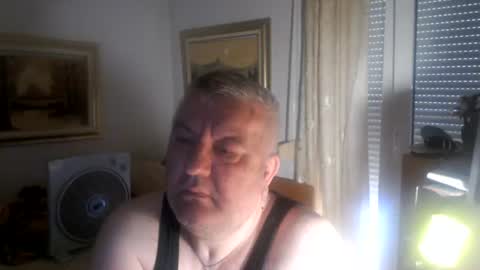 Snapshot of fukingcrazy chatting on June 14, 6:48 am fukingcrazy online show from June 14, 6:48 am