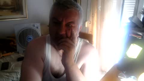 Snapshot of fukingcrazy chatting on June 27, 9:03 am fukingcrazy online show from June 27, 9:03 am