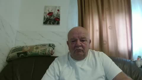 Snapshot of fullballs6 chatting on November 27, 8:16 am fullballs6 online show from November 27, 8:16 am