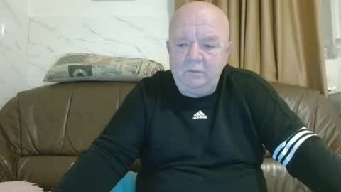 fullballs6 online show from January 17, 2:49 am