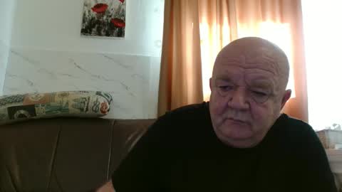 fullballs6 online show from February 19, 6:53 am