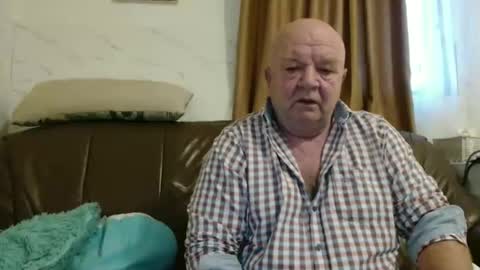 fullballs6 online show from March 3, 4:51 am