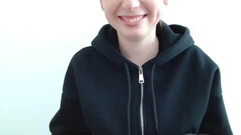 Emma online show from April 1, 10:05 am