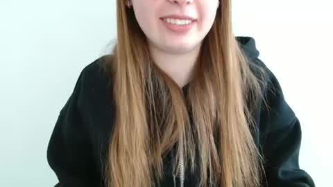 Emma online show from April 16, 9:10 am