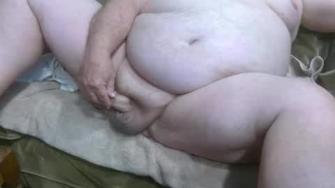 Snapshot of funlovinchub chatting on March 1, 7:15 pm funlovinchub online show from March 1, 7:15 pm