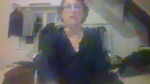 Snapshot of funneltunnel chatting on February 7, 1:53 am funneltunnel online show from February 7, 1:53 am