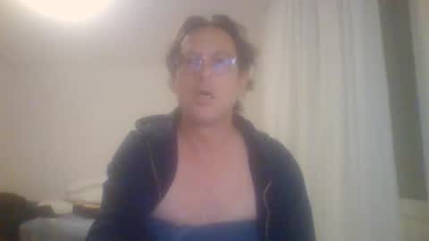 Snapshot of funneltunnel chatting on April 19, 5:45 pm funneltunnel online show from April 19, 5:45 pm
