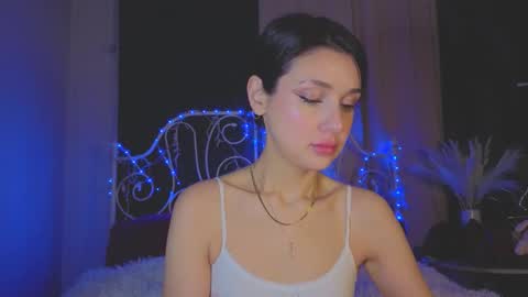 Tiffany online show from March 5, 12:50 am