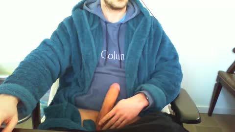 YWhiteNiceMan online show from March 3, 11:22 am