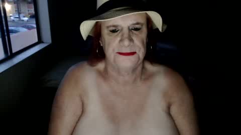 funwithgracie online show from November 15, 12:52 am