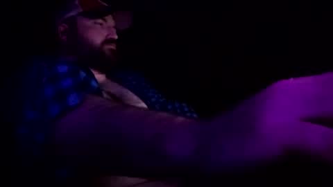 Snapshot of furfeelsbetter chatting on February 2, 7:09 am furfeelsbetter online show from February 2, 7:09 am