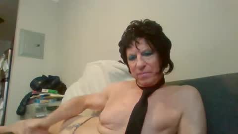 Snapshot of fuseanude chatting on January 25, 4:57 pm fuseanude online show from January 25, 4:57 pm